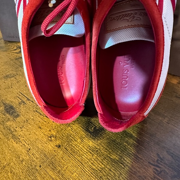 Authentic Men’s Sneaker Louis Vuitton Size 7 /LI 0140 / Leather - Picture 9 of 11